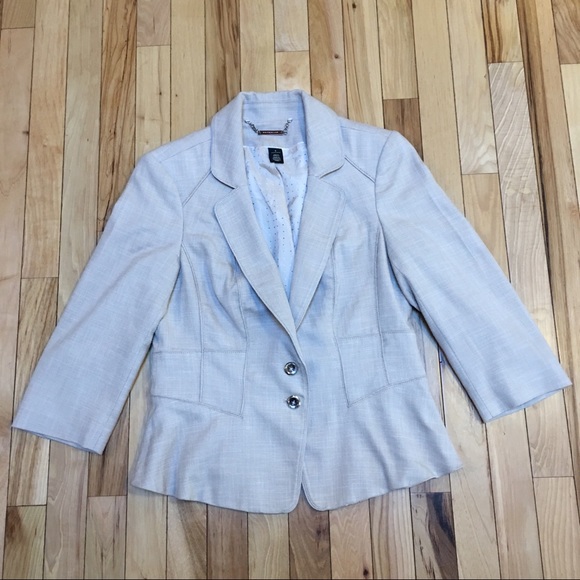 White House Black Market Jackets & Blazers - White House Black Market Cream Blazer Size 8